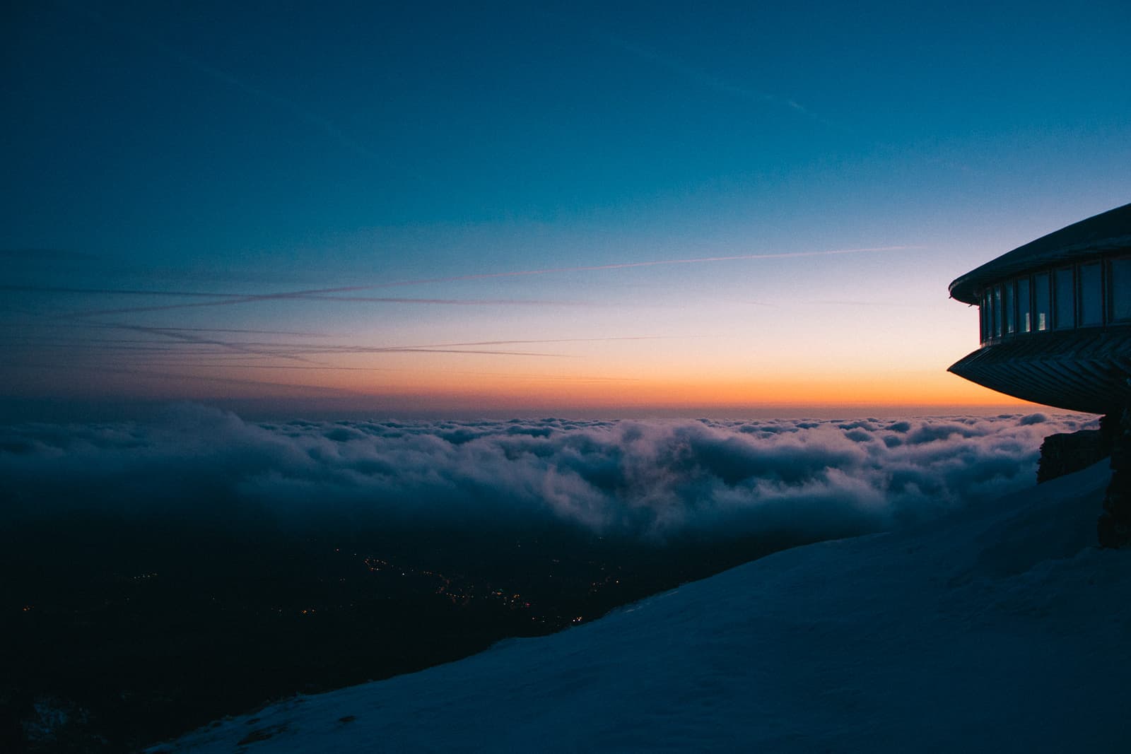 Sunrise at Śnieżka