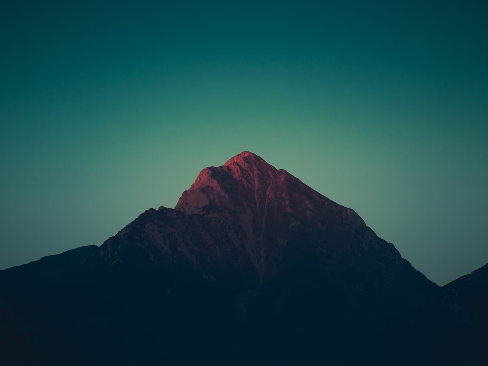 The Art of Minimalism in Landscape Photography